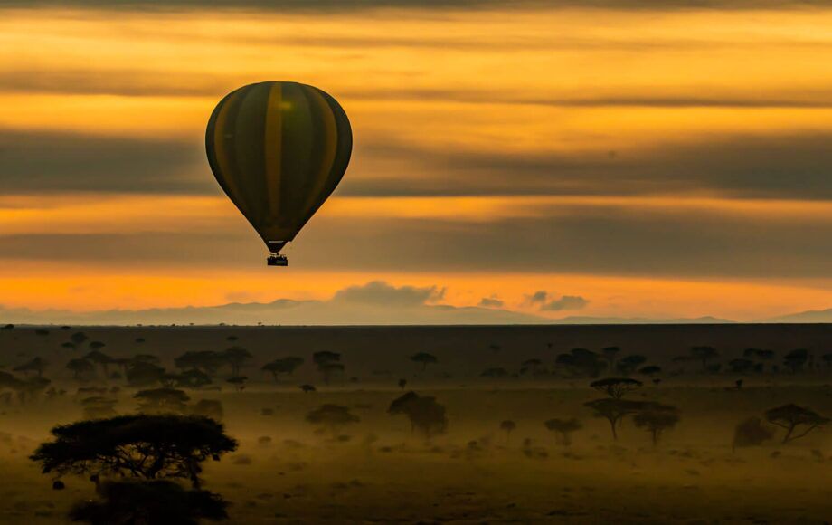 tanzania hot air balloon