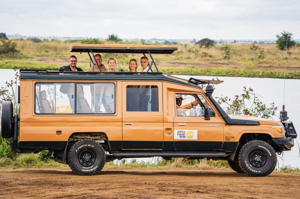 Africa Safari jeep (1)